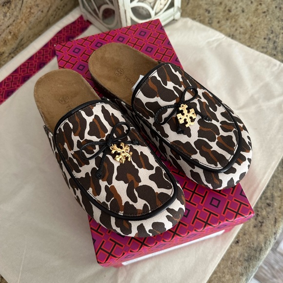 New Tory Burch leopards slide 🤎 - Picture 5 of 6